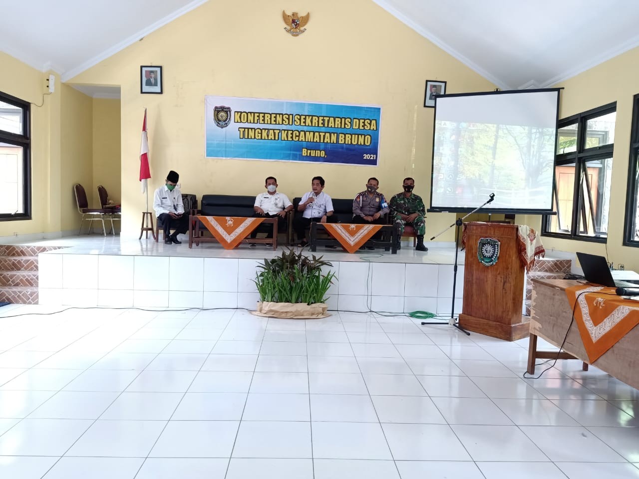 Konferensi Sekdes Bulan Mei 2021