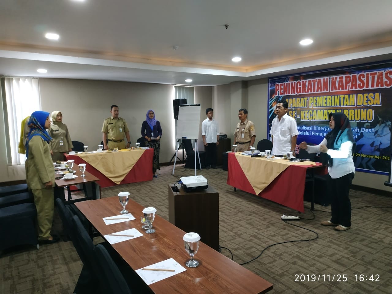 Peningkatan Kapasitas Perangkat Desa Se- Kecamatan Bruno