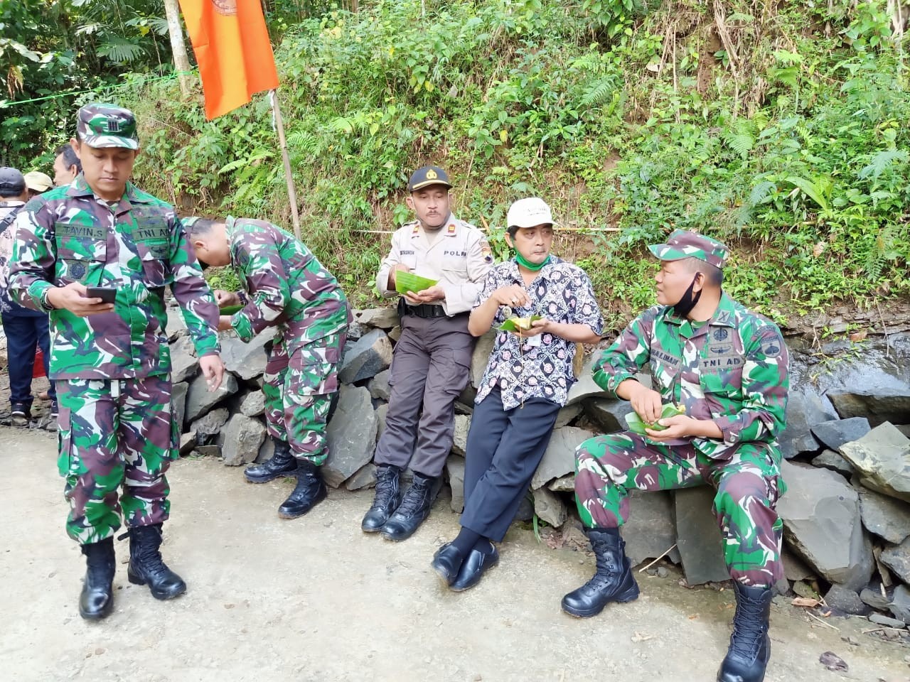 Pembukaan TNI Manunggal Membangun Desa (TMMD) Di Desa Kaliwungu, Kecamatan Bruno 