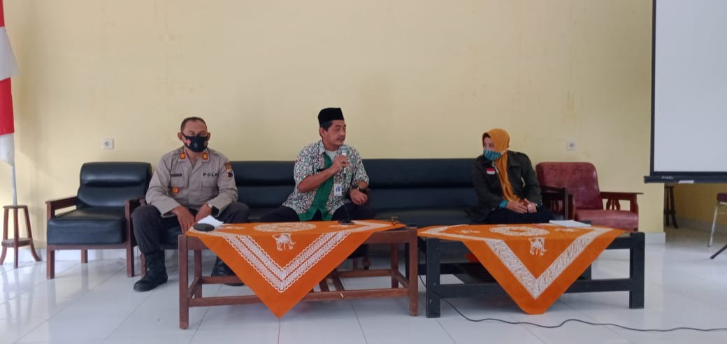 Pengajian Rutin Bulan Ramadhan Karyawan Karyawati Kecamatan Bruno Minggu I 