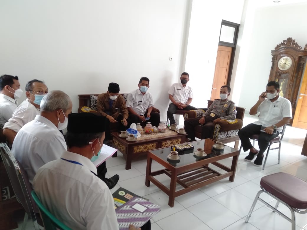 Rapat Koordinasi Terkait Vaksinasi di Wilayah Kecamatan Bruno 