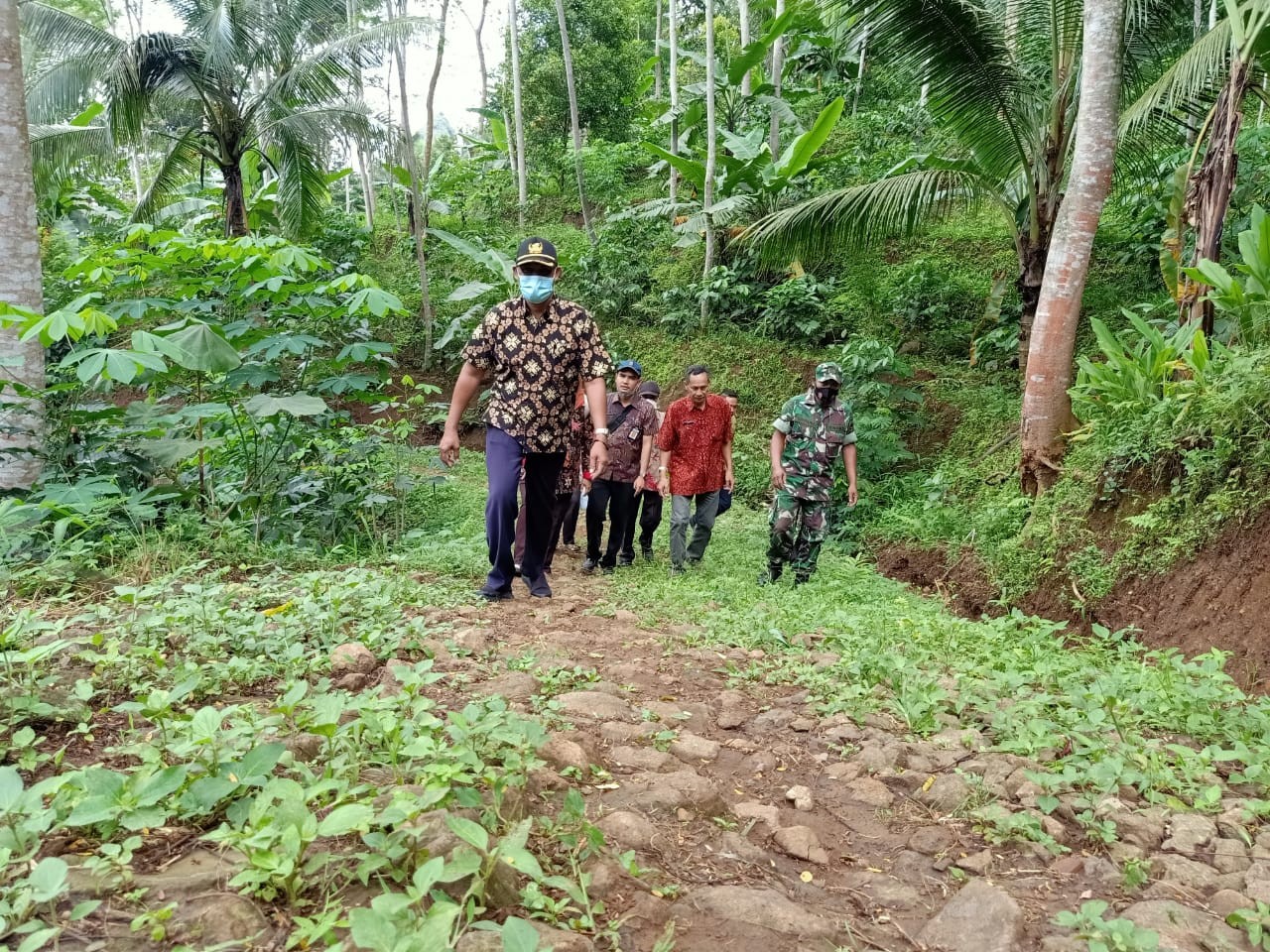 Monitoring TMMD di Desa Watuduwur, Kecamatan Bruno