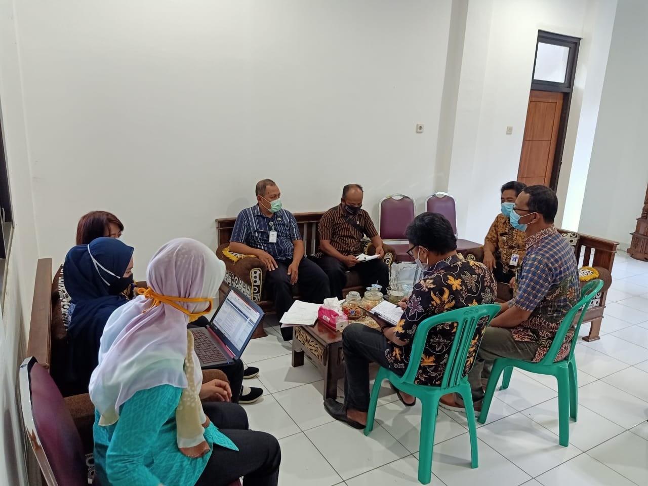 Rapat Terkait Penilaian PMPRB Kantor Kecamatan Bruno