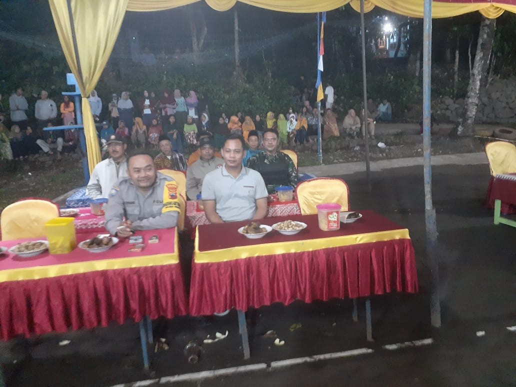 Menyaksikan Hiburan Tayub/ Lengger Di Gunung Condong 