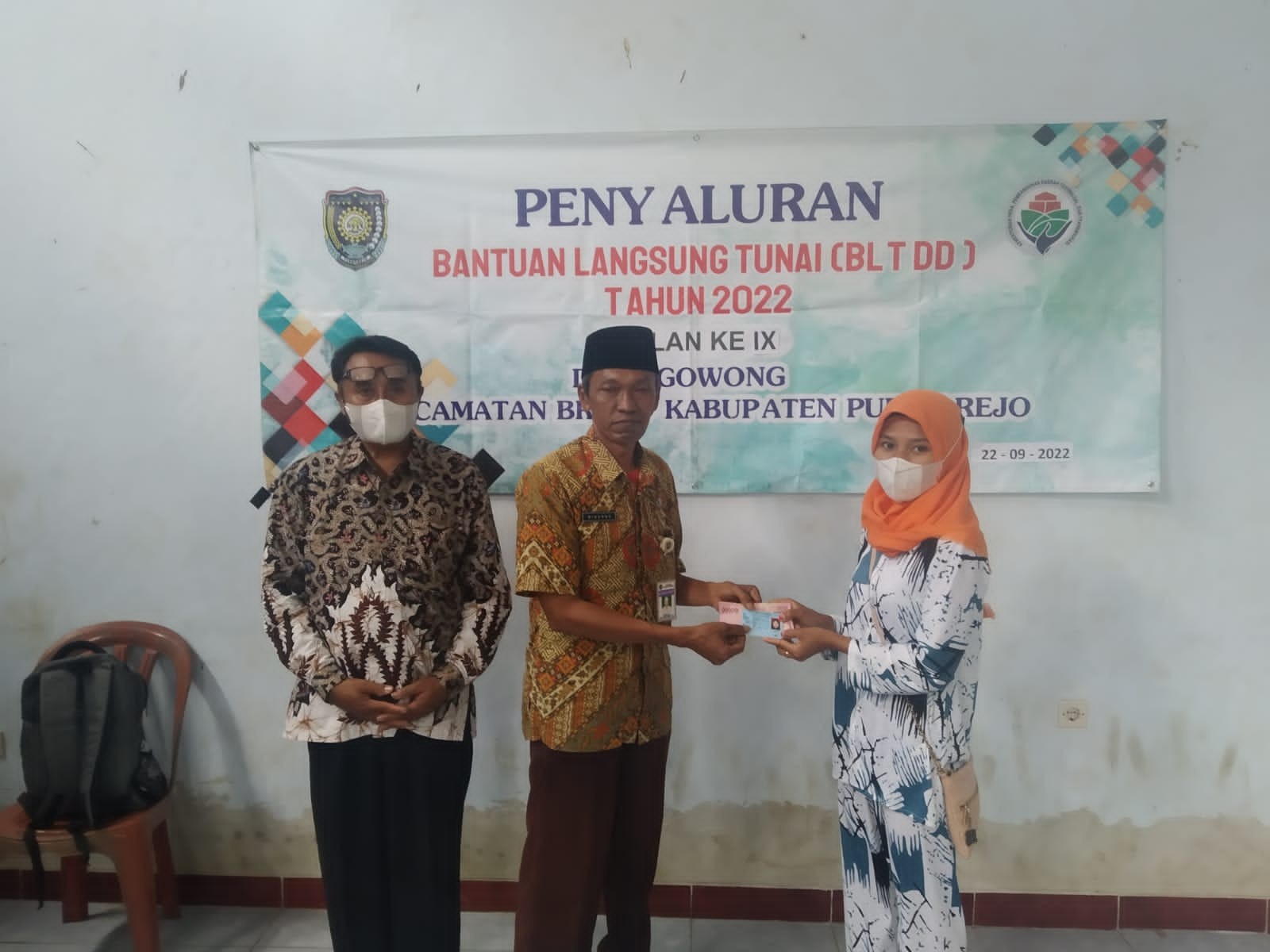 Penyaluran BLT DD di Desa Gowong 