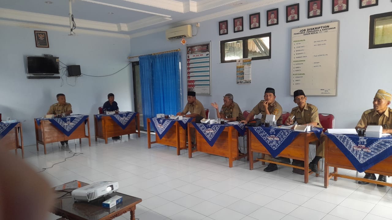 Rapat Koordinasi Bumdesma Bruno Di Gedung  KPRI Megar Bruno