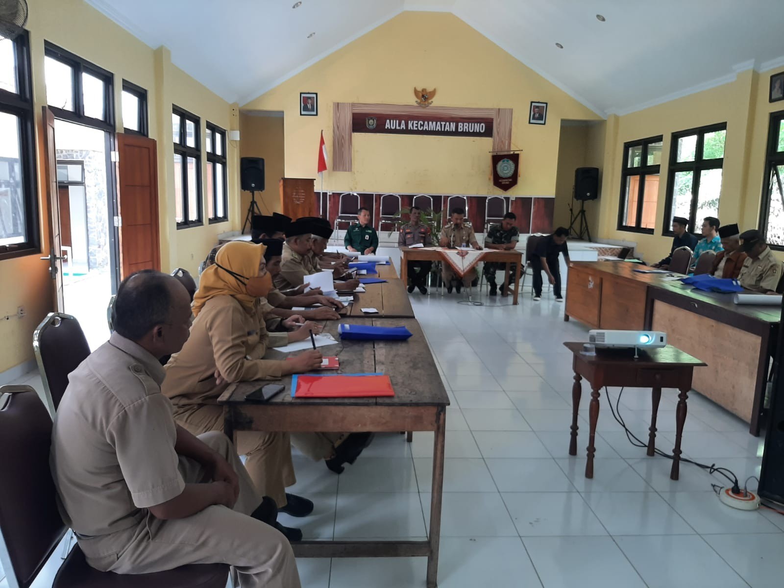 Rapat Koordinasi Fasilitator, Pendapatan awal serta Registrasi Sosial Ekonomi