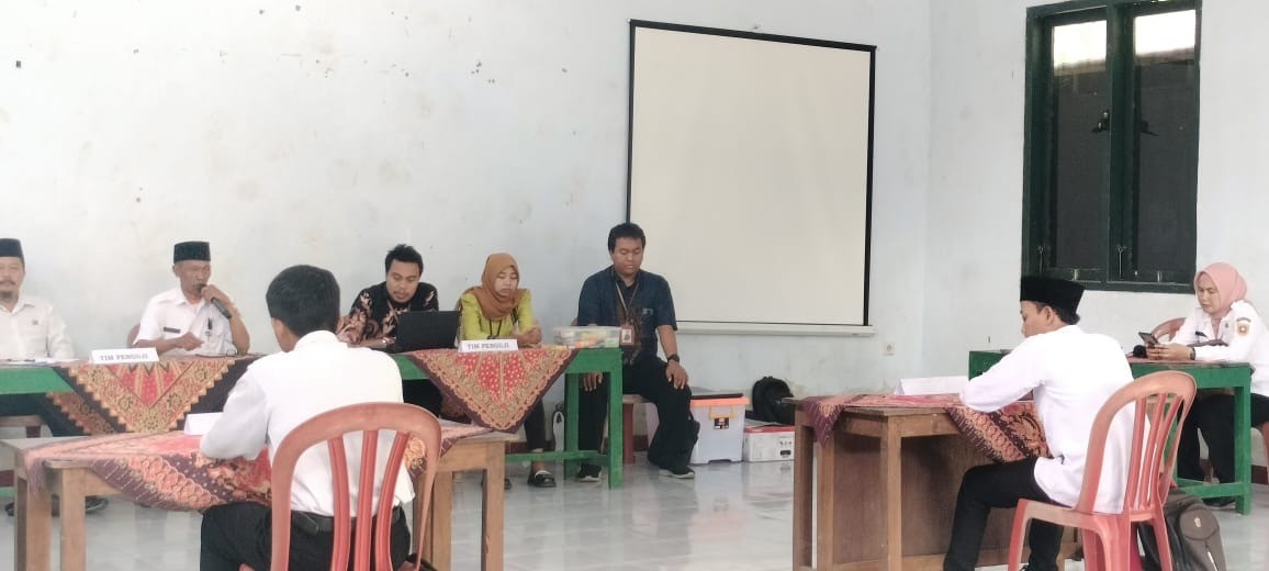 Pelaksanaan Tes Tertuli Pengisian Kekosongan Perangkat Desa Gowong