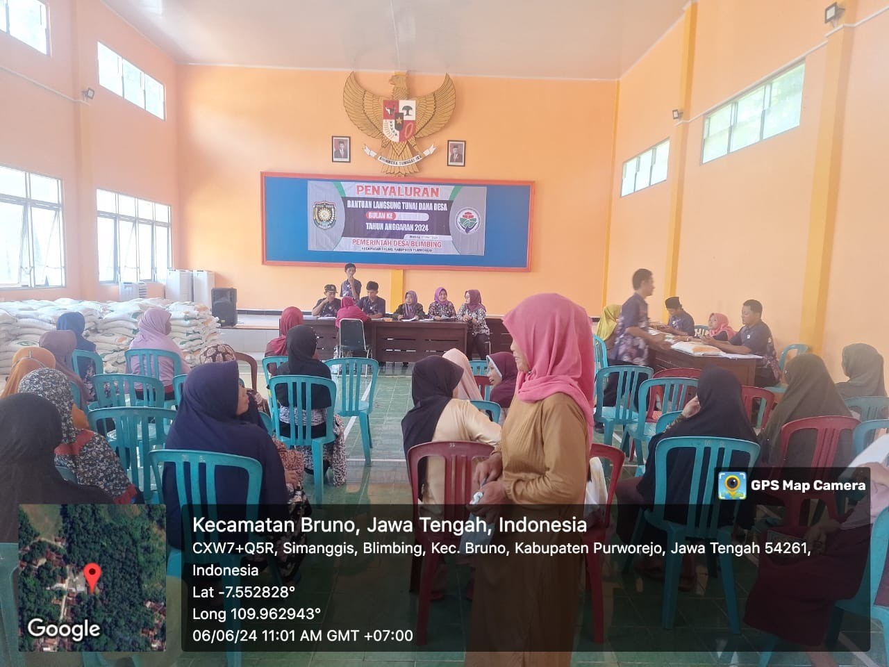 Penyaluran Bantuan Langsung Tunai ( BLT ) Desa Blimbing