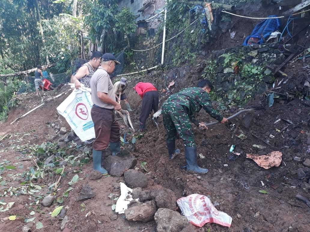 longsor_dusun_munggang_sari_cepedak.jpg