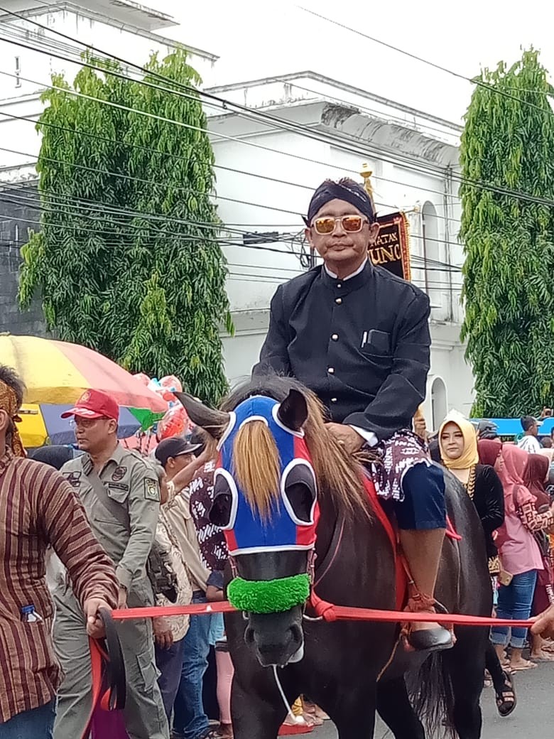 parade_budaya.jpg